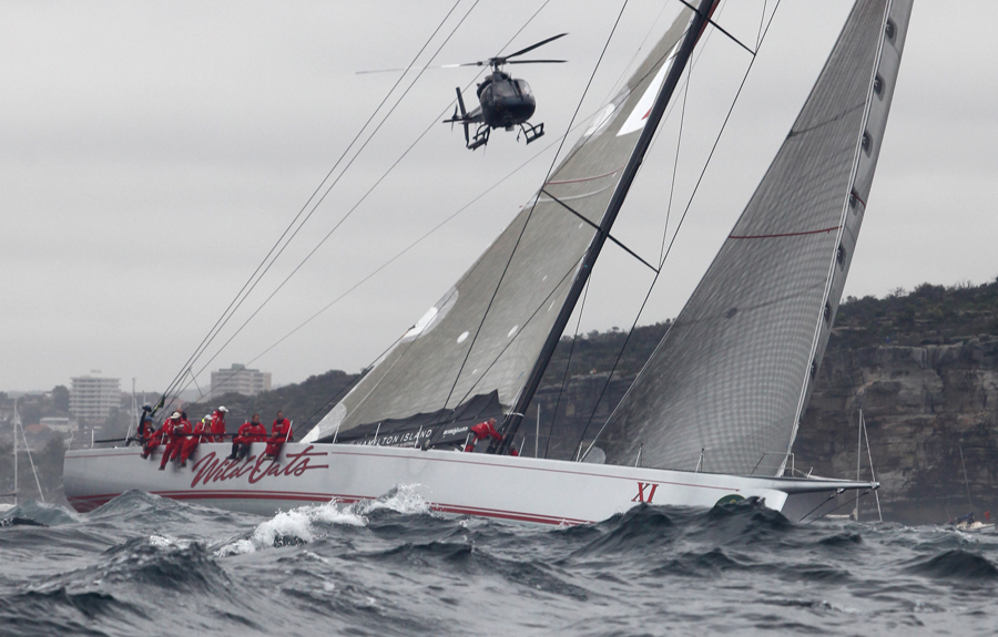 RSH09_03 : Rolex Sydney Hobart 2009 : SAILING: Writing Illustration and Photography by Crosbie Lorimer