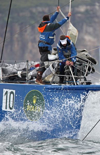 RSH_10_005 : Rolex Sydney Hobart 2010 : SAILING: Writing Illustration and Photography by Crosbie Lorimer