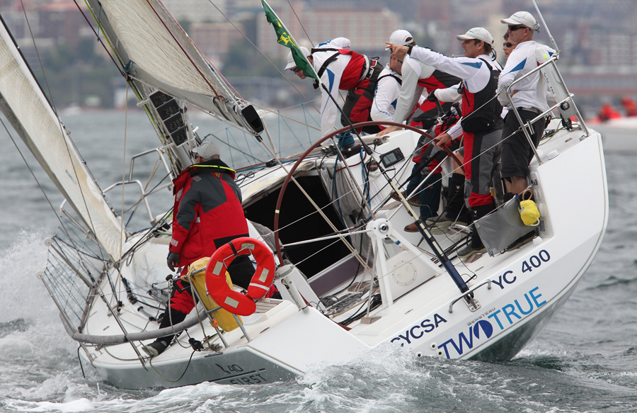 RSH_10_015 : Rolex Sydney Hobart 2010 : SAILING: Writing Illustration and Photography by Crosbie Lorimer