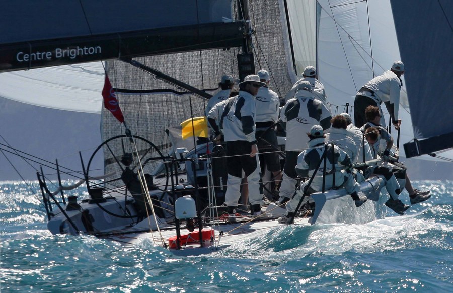 AH-25 : Audi Hamilton Island RW 2011 : SAILING: Writing Illustration and Photography by Crosbie Lorimer