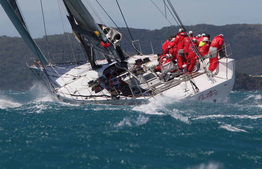 AH-15 : Audi Hamilton Island RW 2011 : SAILING: Writing Illustration and Photography by Crosbie Lorimer