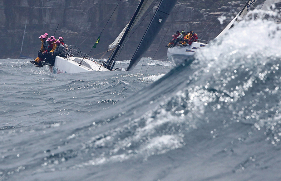 RSH12_11 : Rolex Sydney Hobart 2012 : SAILING: Writing Illustration and Photography by Crosbie Lorimer