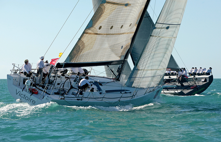 HI_13_10 : Audi Hamilton Island 2013 : SAILING: Writing Illustration and Photography by Crosbie Lorimer