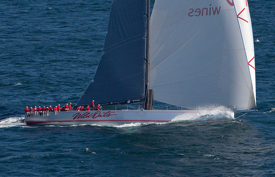 SM_013 : Supermaxis 2014 and Before : SAILING: Writing Illustration and Photography by Crosbie Lorimer