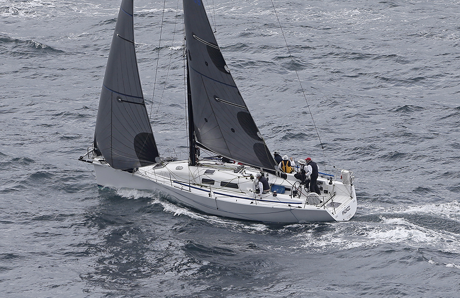 CTI_0618.JPG : Cabbage Tree Race 2015 : SAILING: Writing Illustration and Photography by Crosbie Lorimer